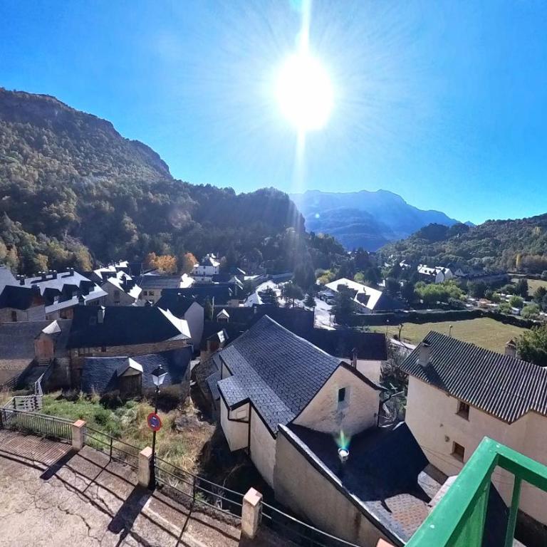Mirador de Sanvi - tucasaenlospirineos - Three-Bedroom Apartment - 12