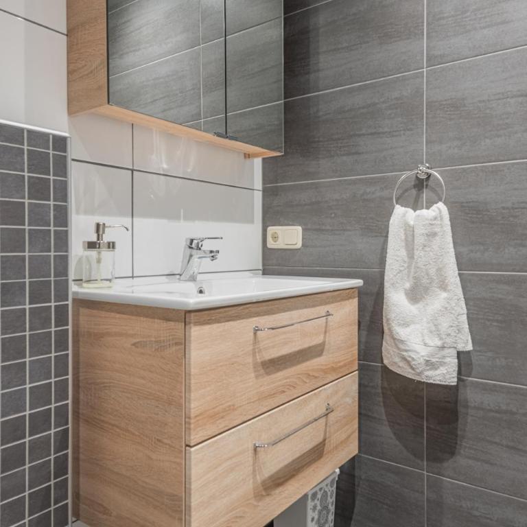 Haus Dienten Steinadler - Apartment mit 3 Schlafzimmern und Aussicht - 13