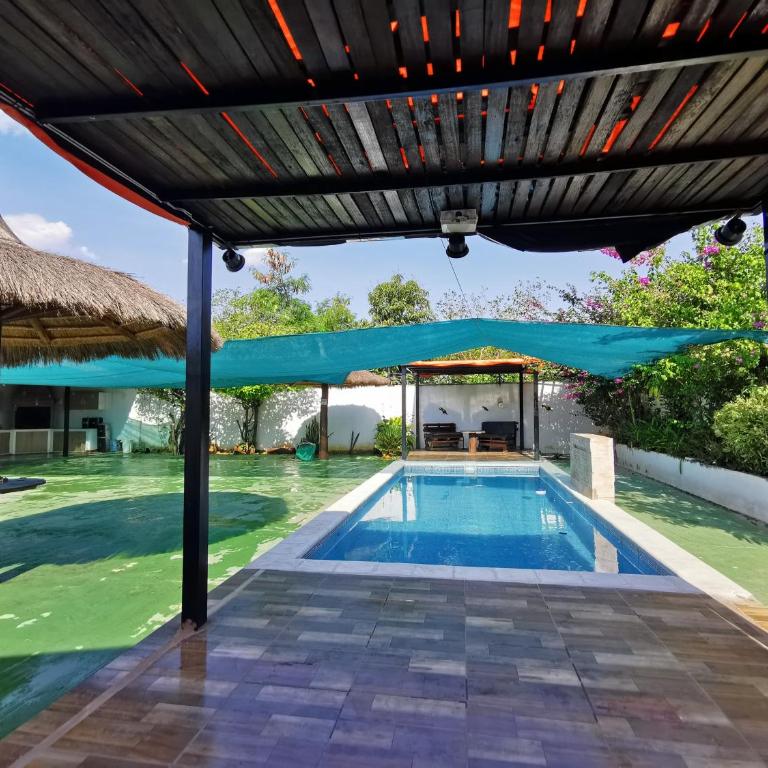 Casa mono ambiente y piscina. - Three-Bedroom Townhouse - 69