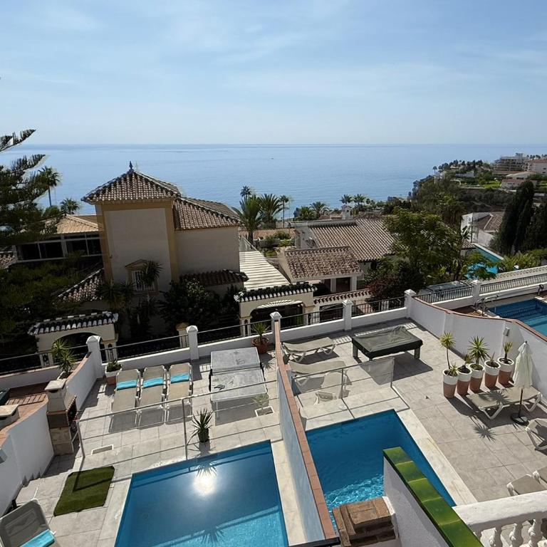 Nerja Paradise Rentals - Villa Azalea - Villa - 13