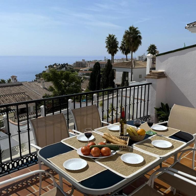 Nerja Paradise Rentals - Villa Azalea - Villa - 11