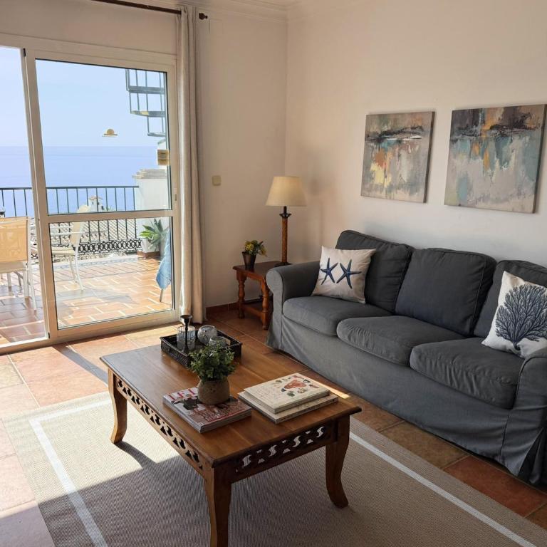 Nerja Paradise Rentals - Villa Azalea - Villa - 14