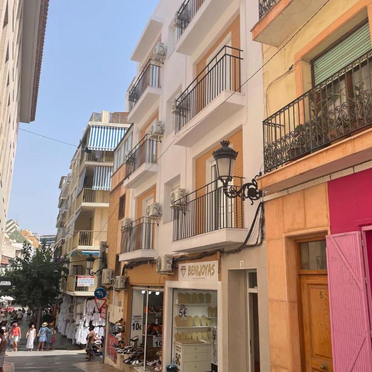 Alameda Apartments Calle Mayor - One-Bedroom Apartment - 6