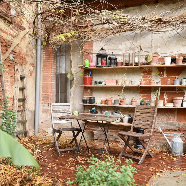 Appart 115m Hyper centre Toulouse - cœur Saint Sernin, 5 min Capitole - Parking public sous terrain 3 min - Two-Bedroom Apartment - 27