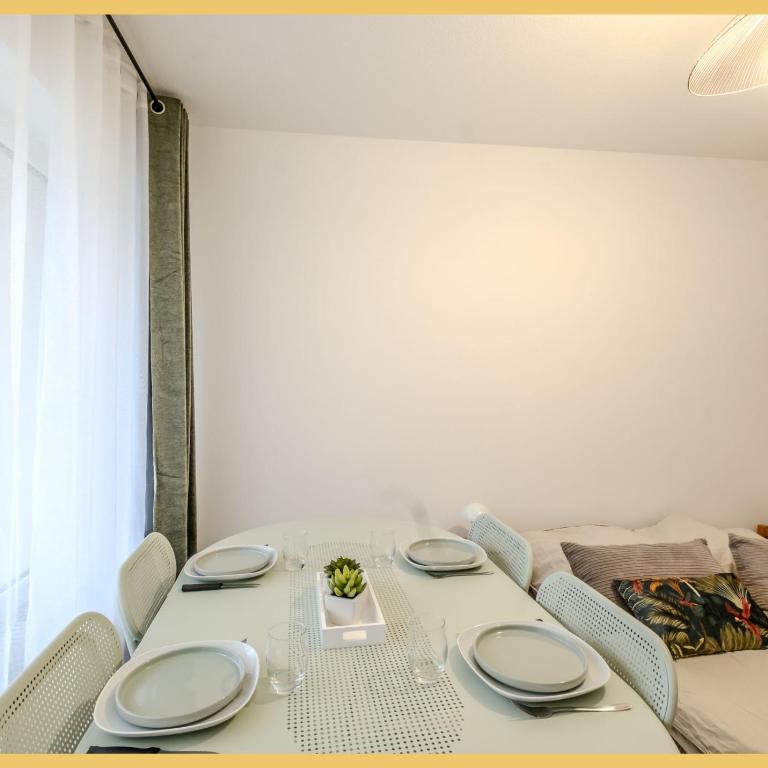 Chez Milène I T2 I Ambilly - Appartement 1 Chambre - 14