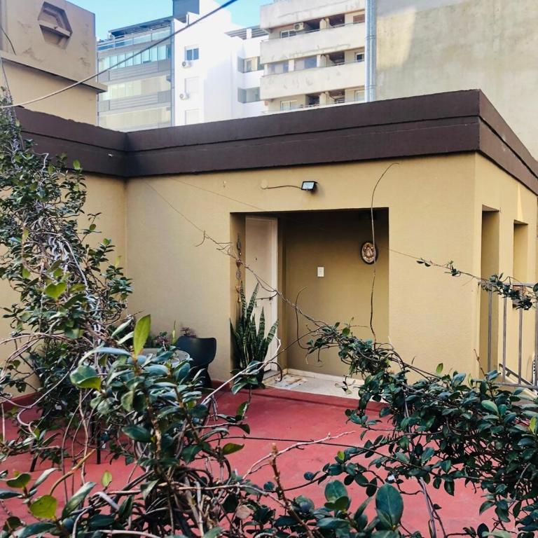 Departamento con cochera terraza y asador - Apartamento de 1 dormitorio - 3