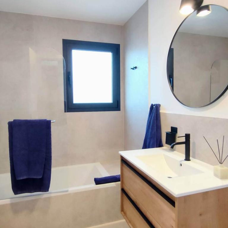 Sunshine The View - Piscina, Aire Acondicionado - Two-Bedroom Apartment - 20