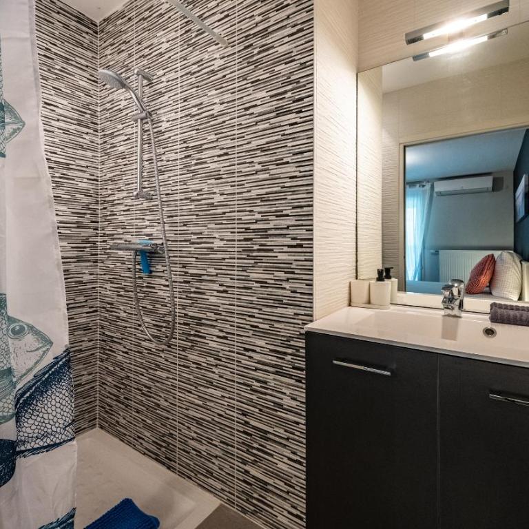 Appart Confort Max 6 Personnes Parking Gratuit - Apartamento de 2 dormitorios con terraza - 17