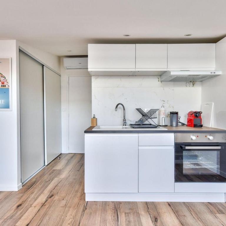 Marseille under the Sun with Terrace & Air Con near Old Port - Apartment mit 1 Schlafzimmer - 12