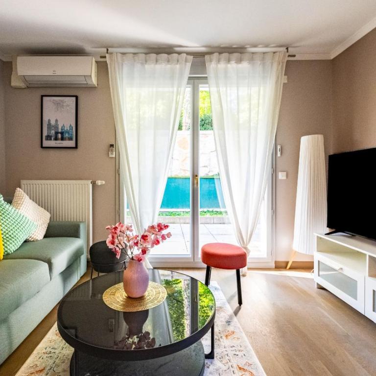 Appart Confort Max 6 Personnes Parking Gratuit - Apartamento de 2 dormitorios con terraza - 1