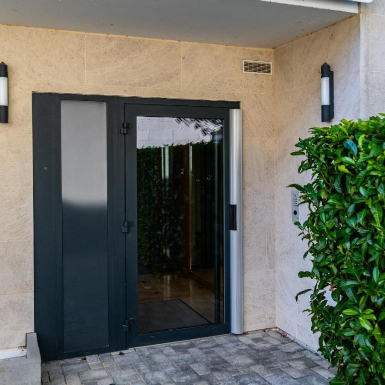 Appart Confort Max 6 Personnes Parking Gratuit - Apartamento de 2 dormitorios con terraza - 42