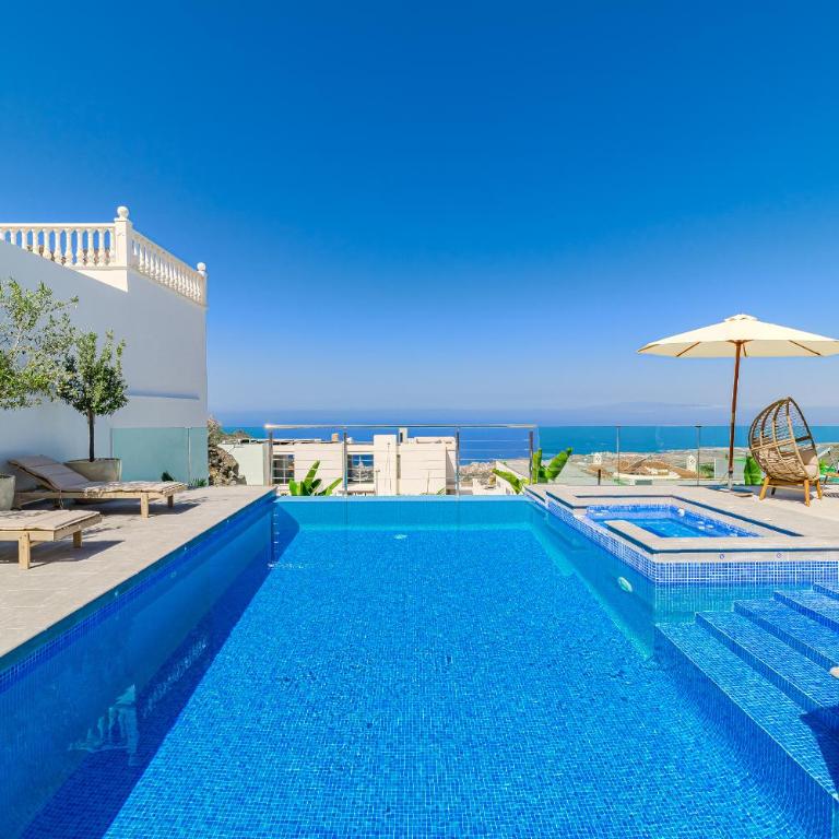 Casa Roque del Mar Private Villa with Heated Saltwater Pool, Jacuzzi & Ocean Views - Villa - 3