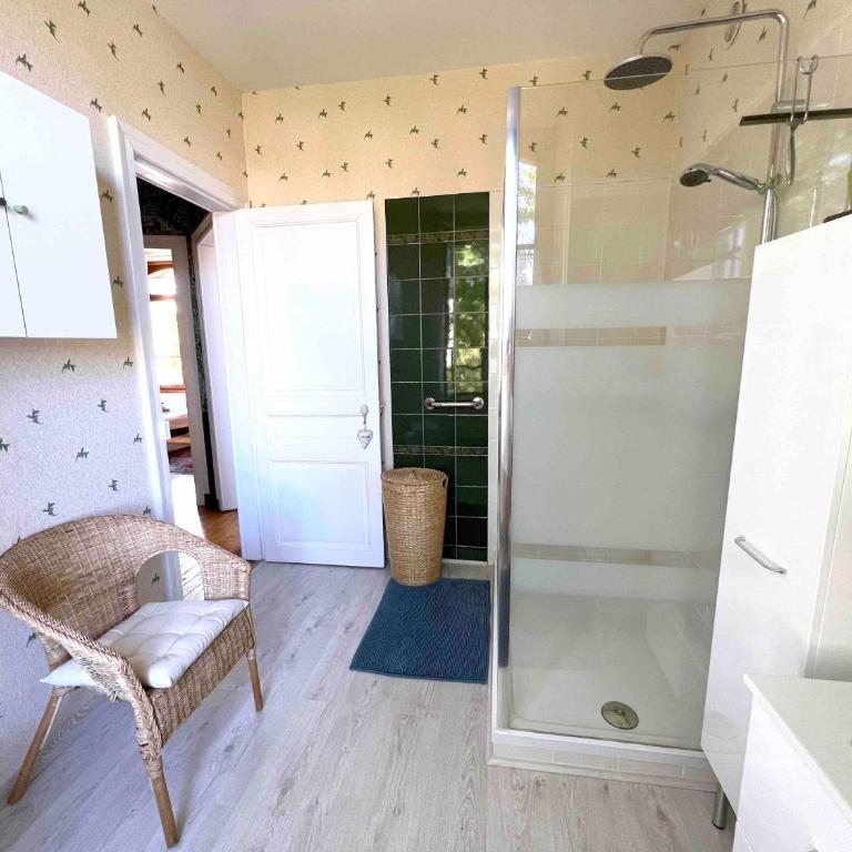 Maison meulière du 34e Sacre, à proximité du Domaine Pommery - Villa 2 Chambres - 11