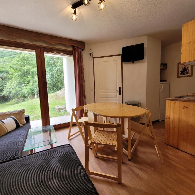 Hôte Altitude - Appartement - 11