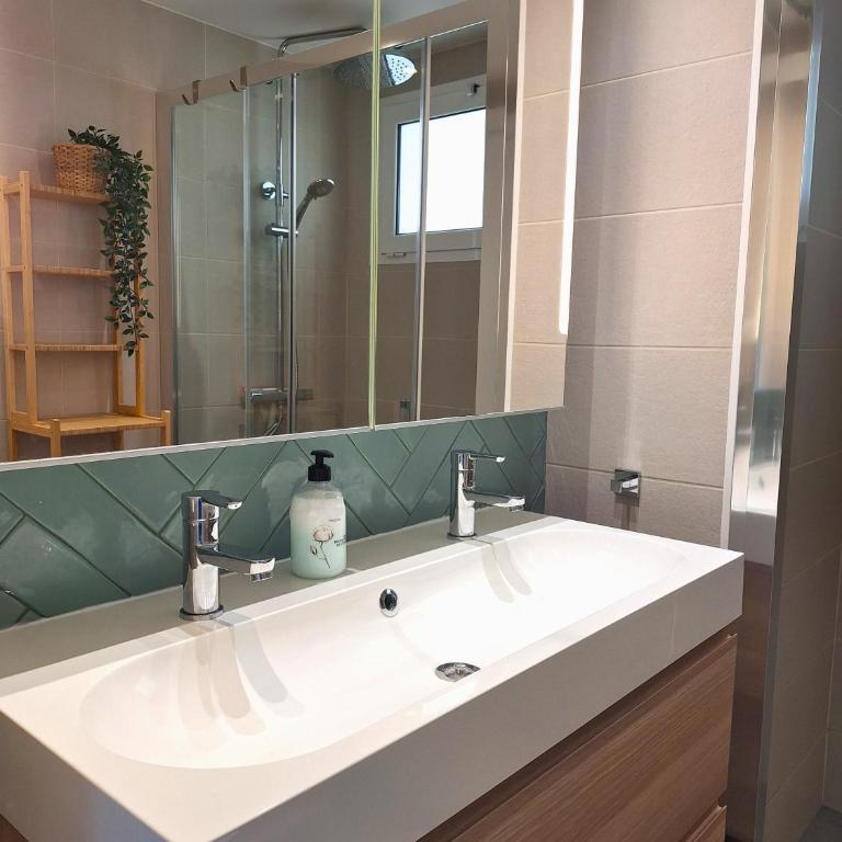 Your Luxurious Home Near The Dunes! - Two-Bedroom Apartment - 15