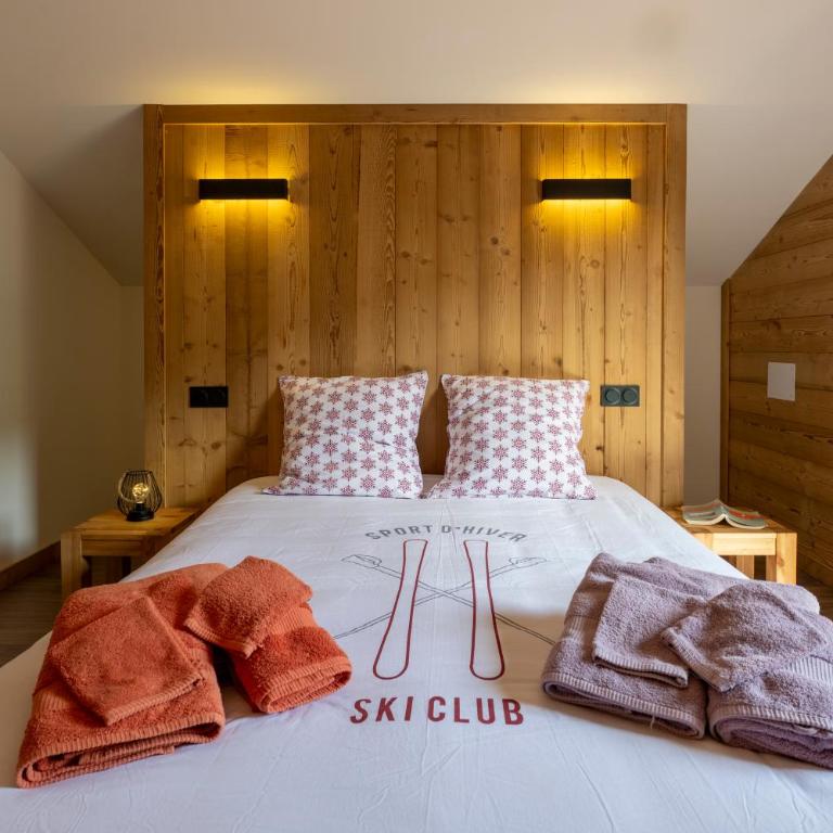 Chalet paisible 3 étoiles Sauna, Cheminée, Terrasse Sud, Vue montagne, Bois & Pierre authentique et confort moderne - Chalet - 22