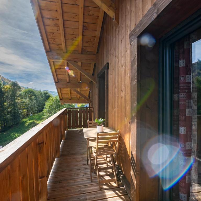 Chalet paisible 3 étoiles Sauna, Cheminée, Terrasse Sud, Vue montagne, Bois & Pierre authentique et confort moderne - Chalet - 5