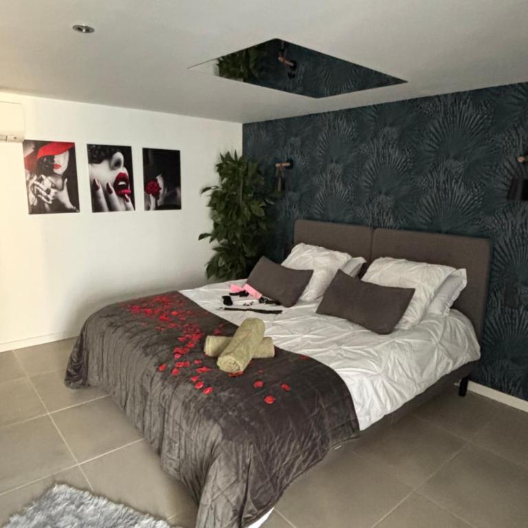 LoveRoom & Spa - Sanary sur mer - Le Nid Secret - Suite - 11
