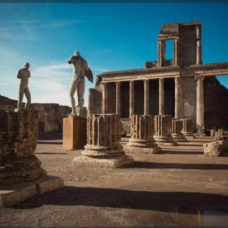 Domus Pompeii Ruins - Two-Bedroom House - 64