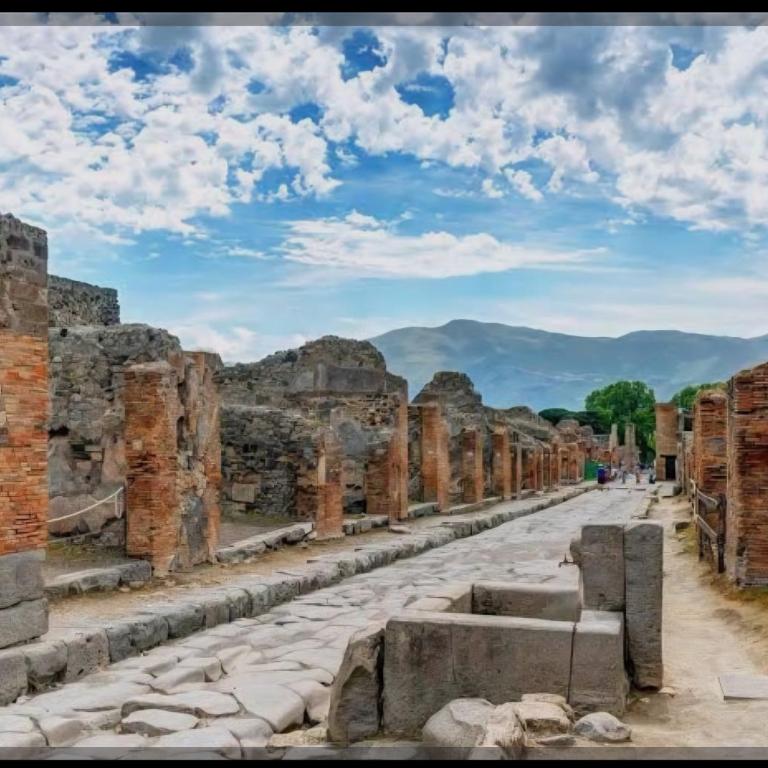 Domus Pompeii Ruins - Two-Bedroom House - 63