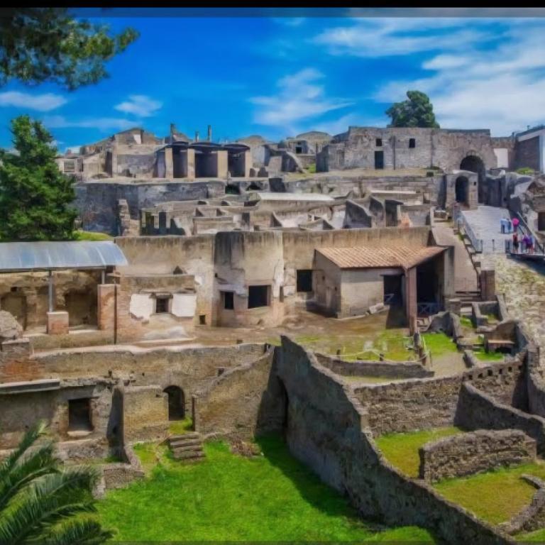Domus Pompeii Ruins - Two-Bedroom House - 62