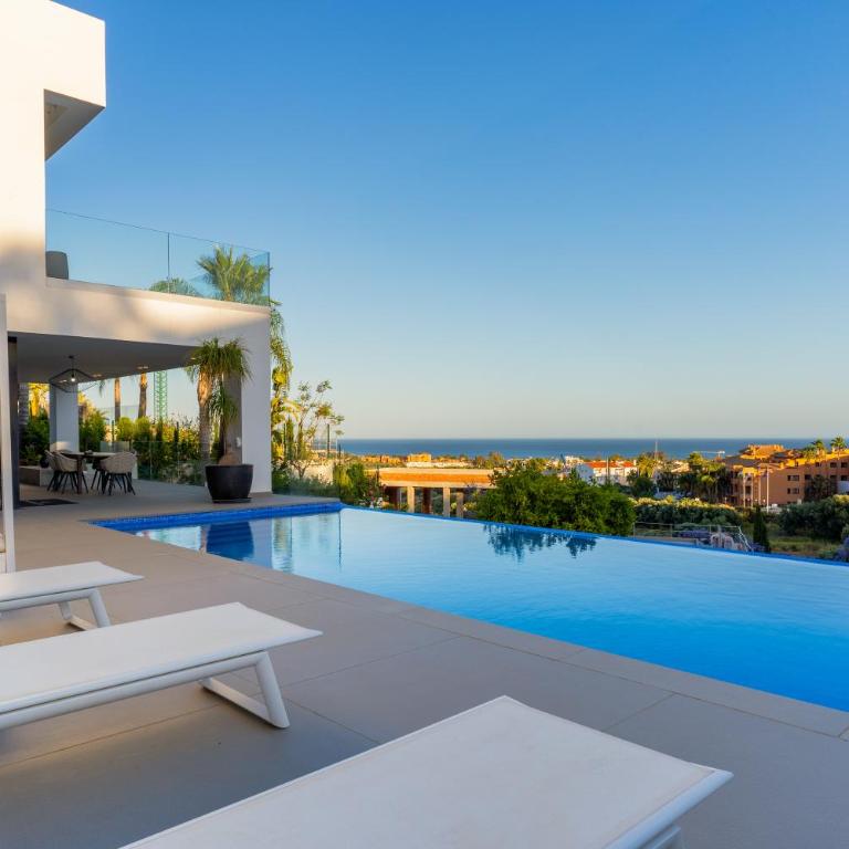 Villa Nido Modern 4 bed villa with sea views - Villa Deluxe - 21