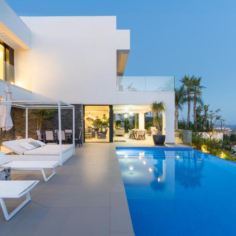 Villa Nido Modern 4 bed villa with sea views - Villa Deluxe - 23