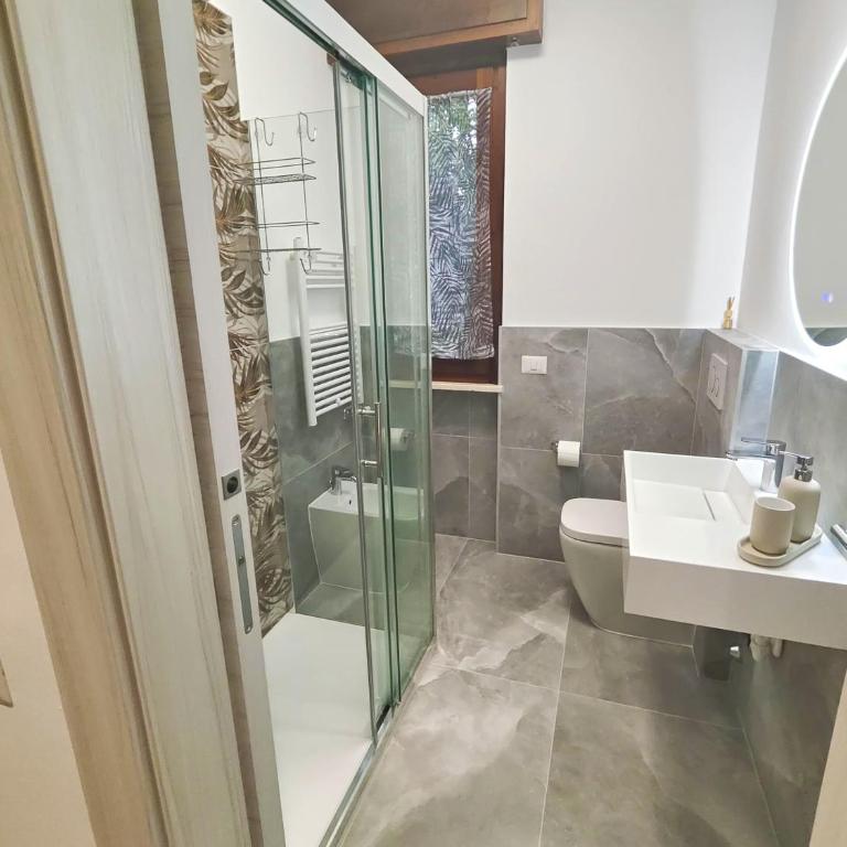 Anubi Apt-5 min dal Lago di Garda-Giardino privato - Apartment - Ground Floor - 23