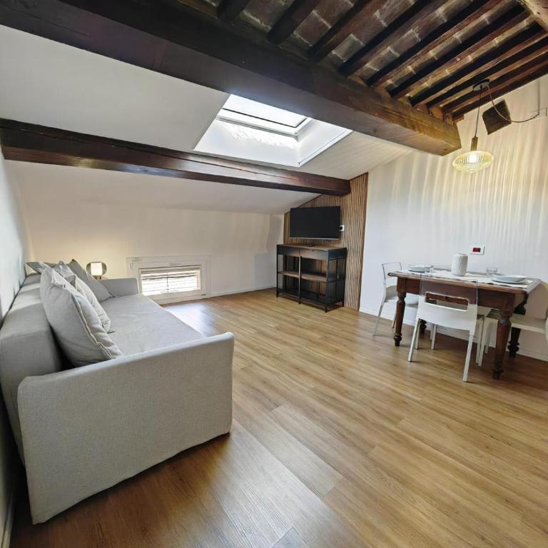 Alkimia Apartments - One-Bedroom Apartment - 2