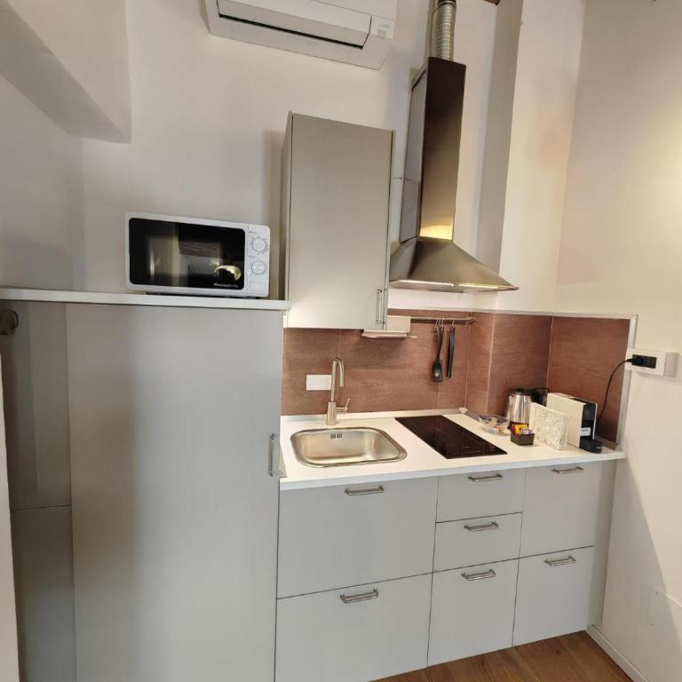 Alkimia Apartments - One-Bedroom Apartment - 1