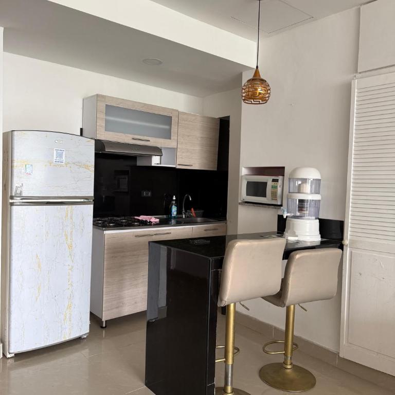 Espectacular apartaestudio en Laguito, Cartagena - Apartamento de 1 dormitorio - 2