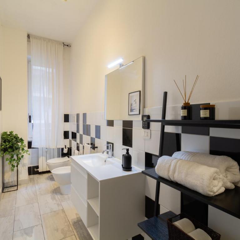 Stylish Stay in Bocconi with Patio - Porta Romana - Appartamento con 2 Camere da Letto e Balcone - 23