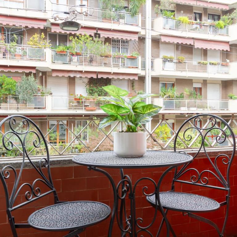 Stylish Stay in Bocconi with Patio - Porta Romana - Appartamento con 2 Camere da Letto e Balcone - 6