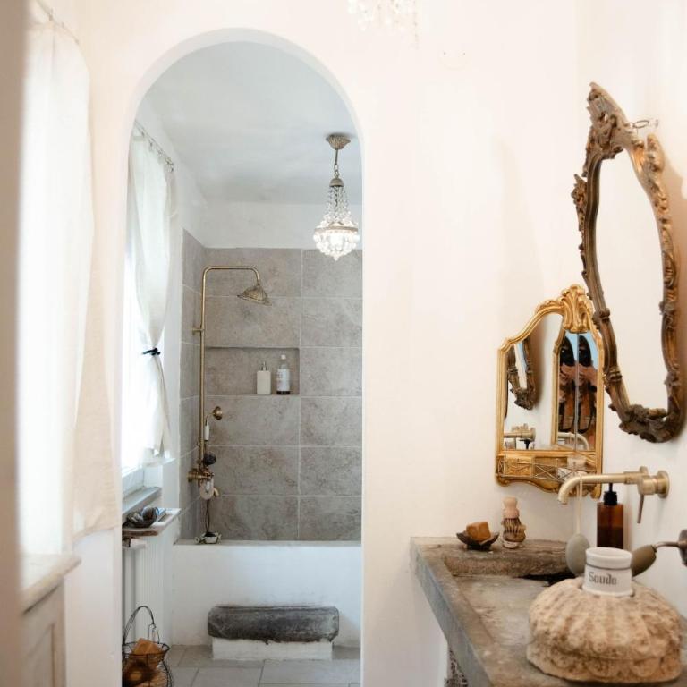 Casa delle rose - Appartamento Deluxe con 2 Camere da Letto - 22