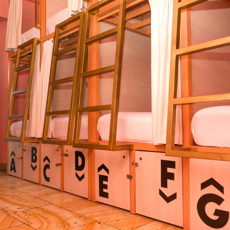 Viajero Oaxaca Hostel - Single Bed in 10-Bed Dormitory Room with AC - 5