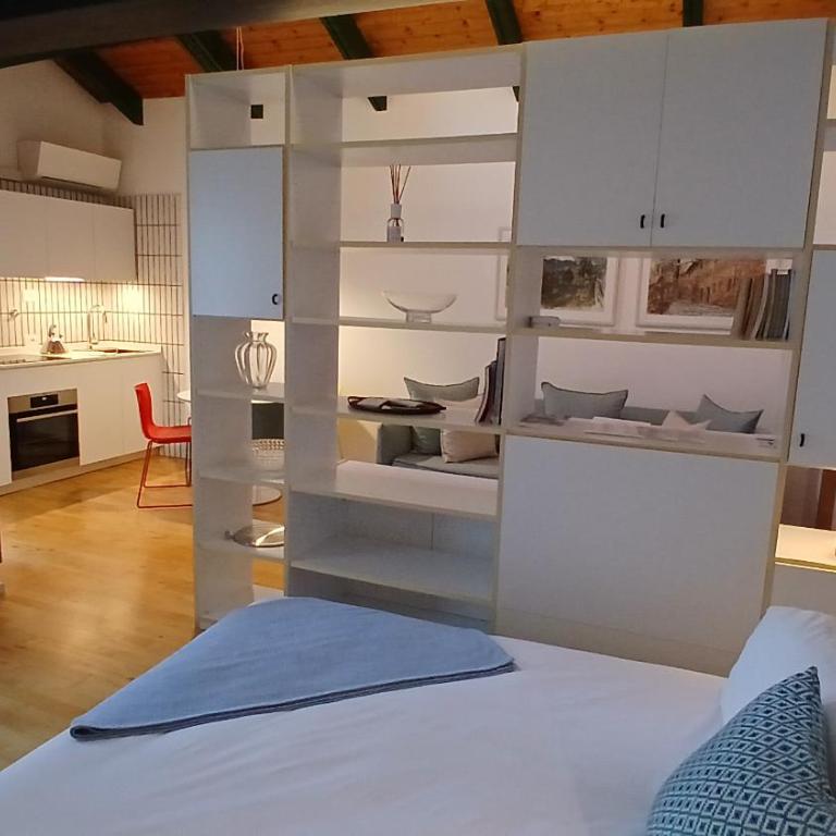 Italian design small attic - Appartamento con 1 Camera da Letto - 35