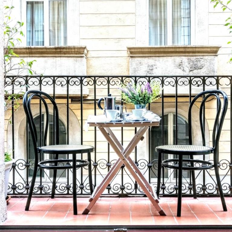 La Rambla spacious 3BR monthly rental - Parsifal - Three-Bedroom Apartment - 6