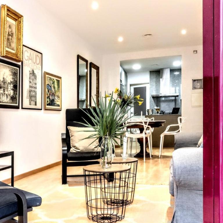 La Rambla spacious 3BR monthly rental - Parsifal - Three-Bedroom Apartment - 36