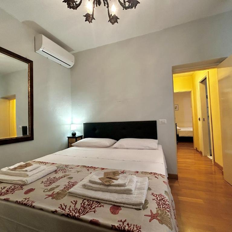 JOY Triolcale in centro con terrazza - Appartamento con 2 Camere da Letto - 5