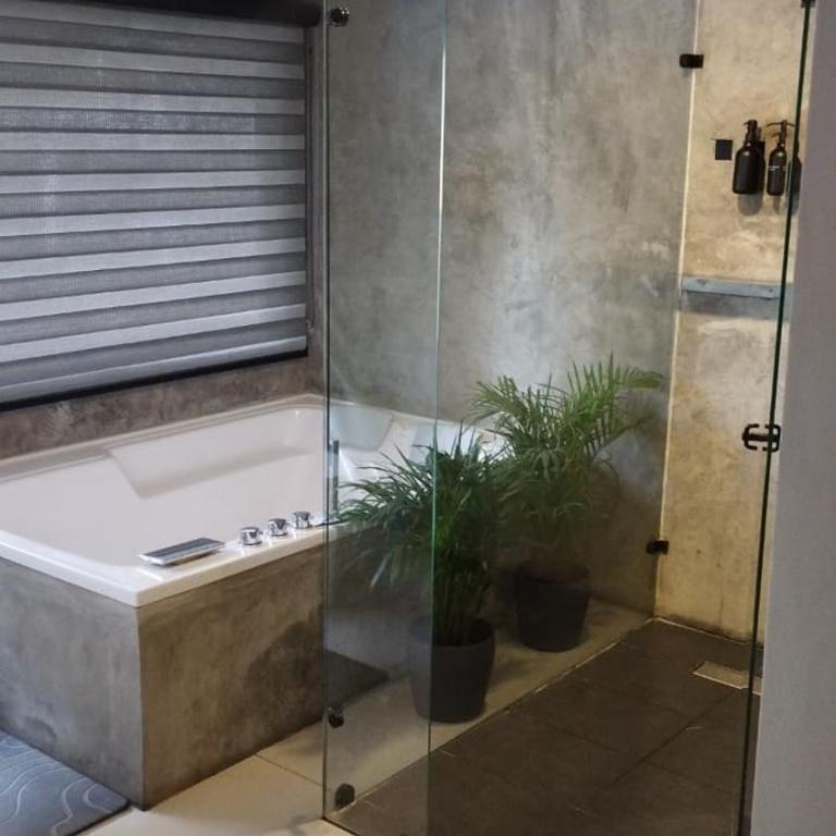 Hostel Joy Calle 85 - Habitación Doble Deluxe con bañera - 15