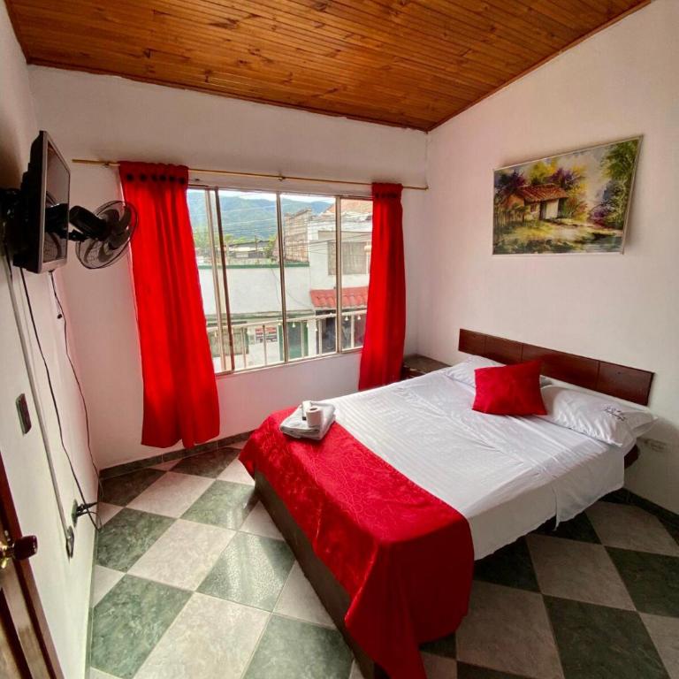 Hotel Policarpa - Habitación Doble con baño privado - 1