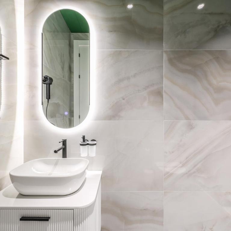 AmazINN Collection Madrid Plaza Mayor - Apartamento Deluxe - 19