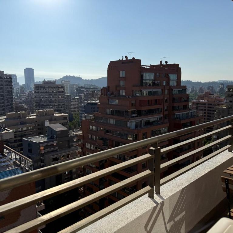 Las Condes Skyline Steps from Parque Arauco - Apartamento de 1 dormitorio - 8