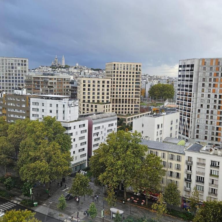 Chambres lumineuses avec vue sur Paris Montmartre - Double Room - 7