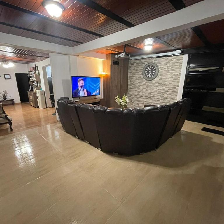 Apartamento Campestre - Espectacular vista a la ciudad - Apartment with City View - 3