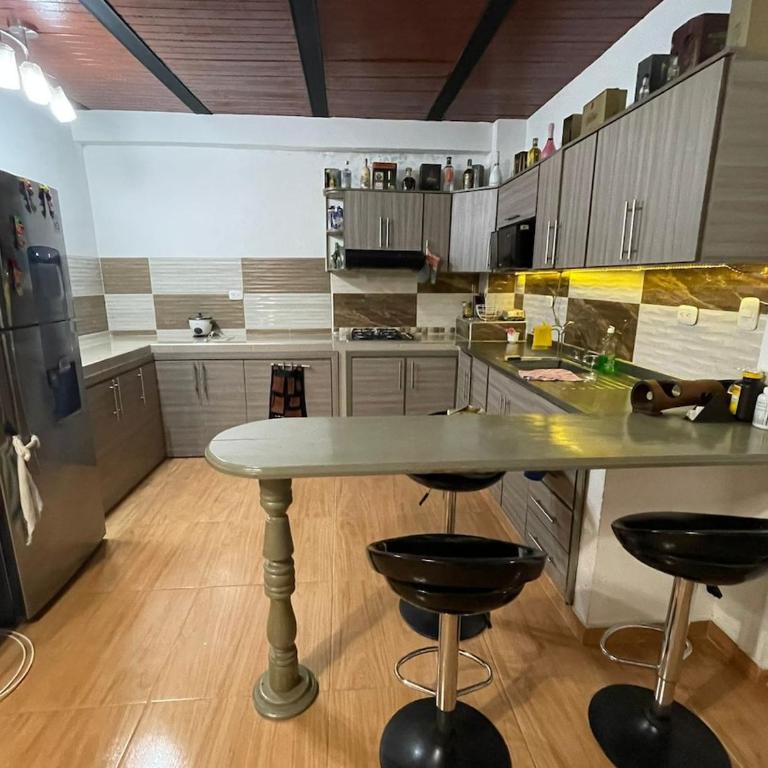 Apartamento Campestre - Espectacular vista a la ciudad - Apartment with City View - 10