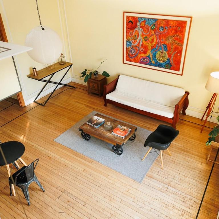 Historic Loft Overlooking Plaza de Armas - One-Bedroom Apartment - 10