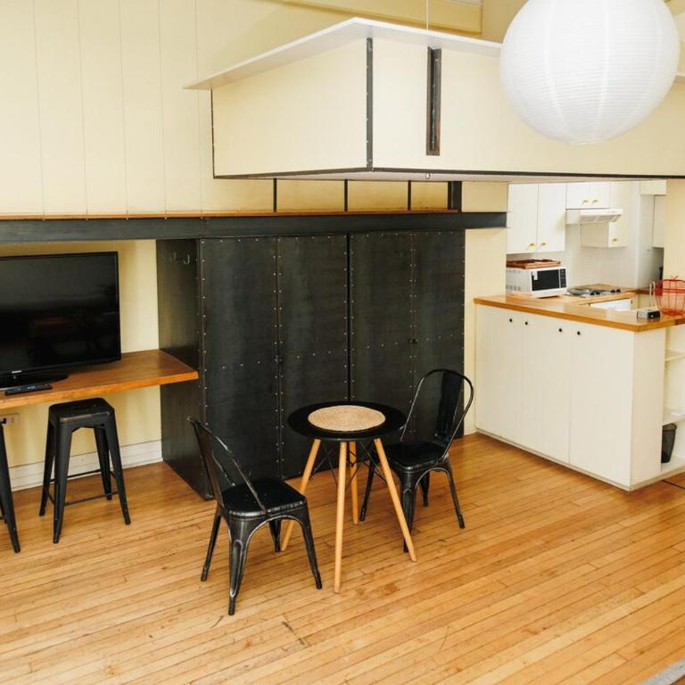 Historic Loft Overlooking Plaza de Armas - One-Bedroom Apartment - 19