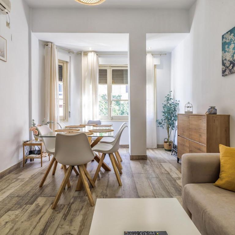Cordoba Essence, Parking incluido junto al centro y casco histórico - Apartamento con 4 dormitorios - 11