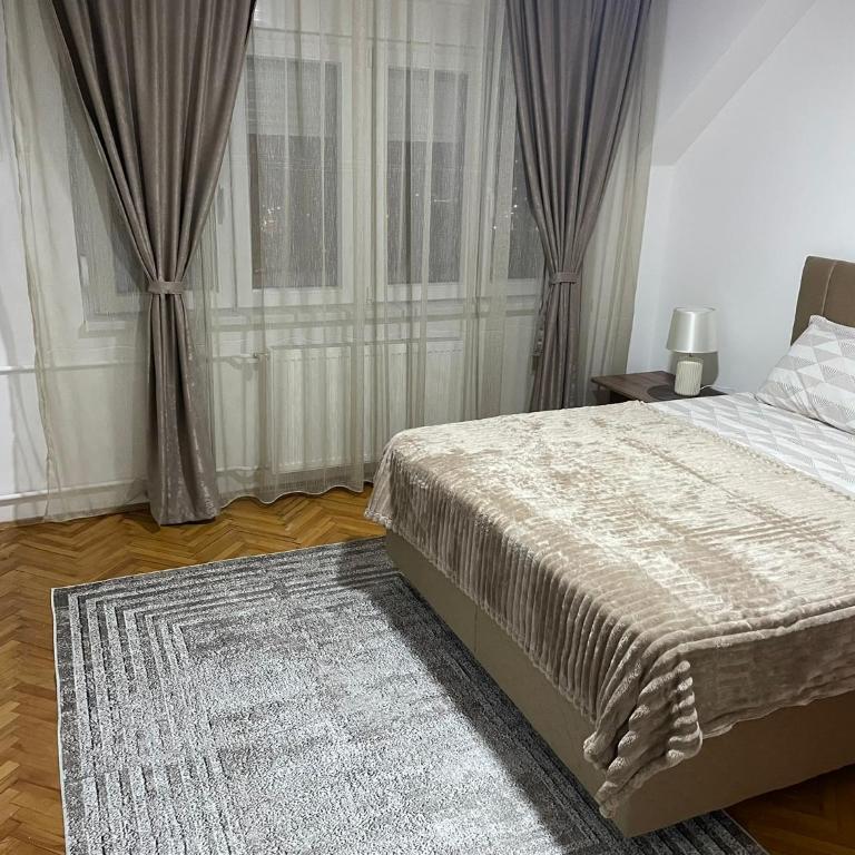Panorama centar, free parking - Two-Bedroom Apartment - 5